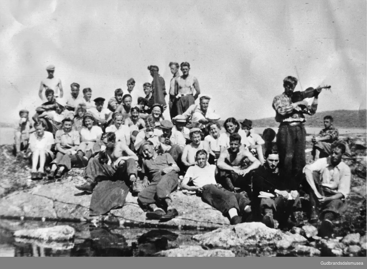 U.L. Fram på tur til seterstemne på Nysetra på Lesja 18. juli 1940