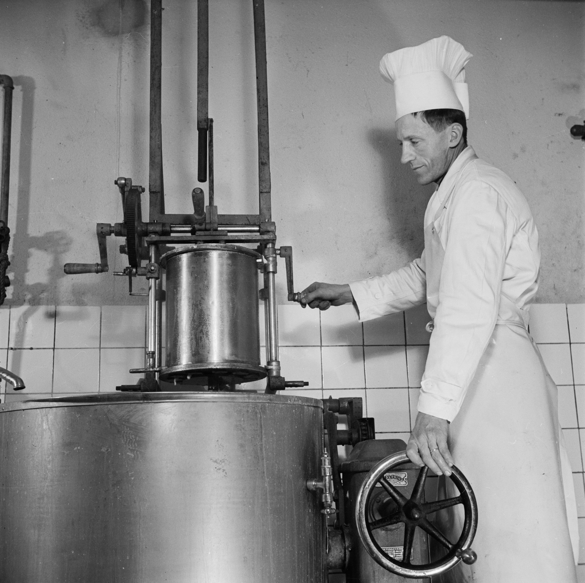 AB Uplandsprodukter, pressvisning, i produktionen, Uppsala oktober 1946
