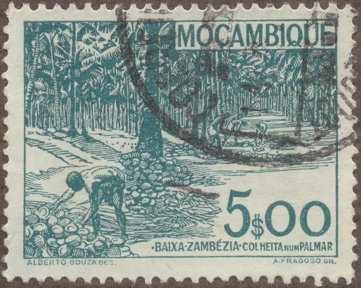 Frimärke ur Gösta Bodmans filatelistiska motivsamling, påbörjad 1950.
Frimärke från Mozambique, 1948. Motiv av skörd av kokosnötter.