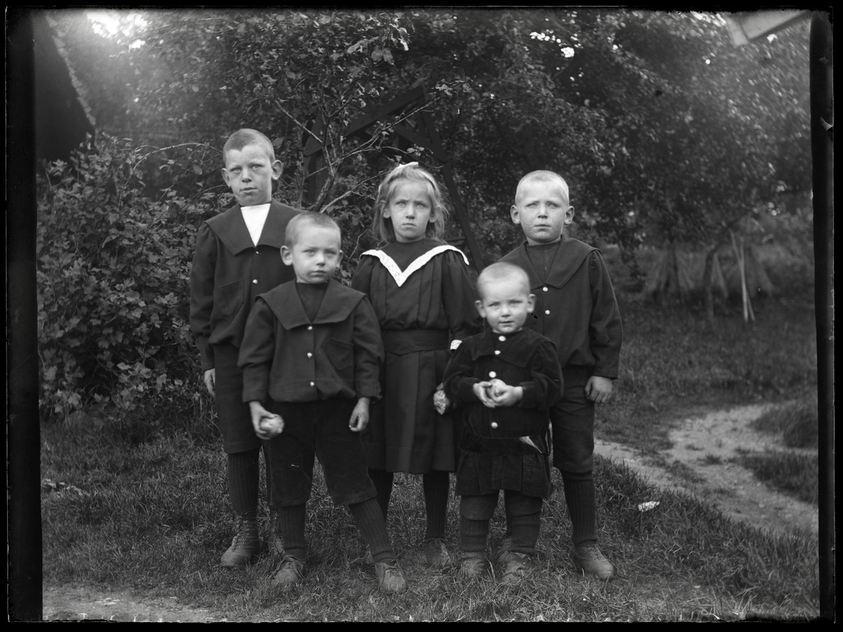 Barnen Adolf, Ester, Anders, Nils och Sven Bergman - Västergötlands ...