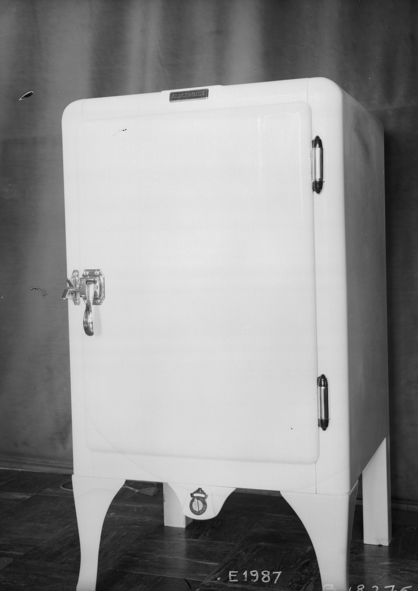 Modellkylskåp L 300.