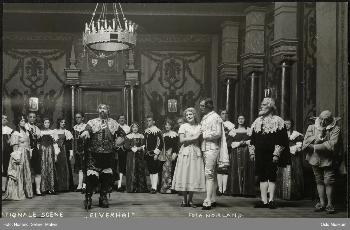 Den Nationale Scene, forestilling, "Elverhøi" av Johan Ludvig Heiberg, skuespillere, kostymer, scenografi