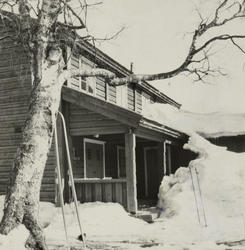 Nordmarka: Kikutstua. April 1954