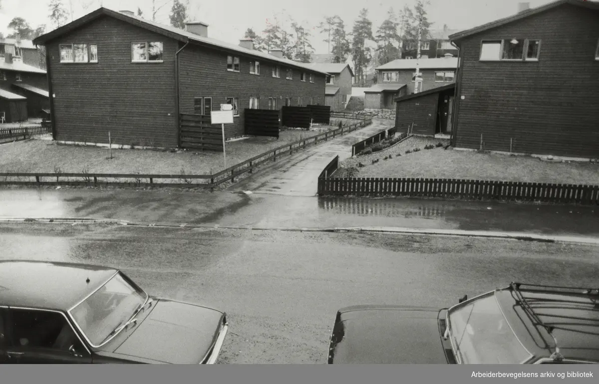 Nordstrand. Holmlia. Sloreåsen borettslag. April 1983