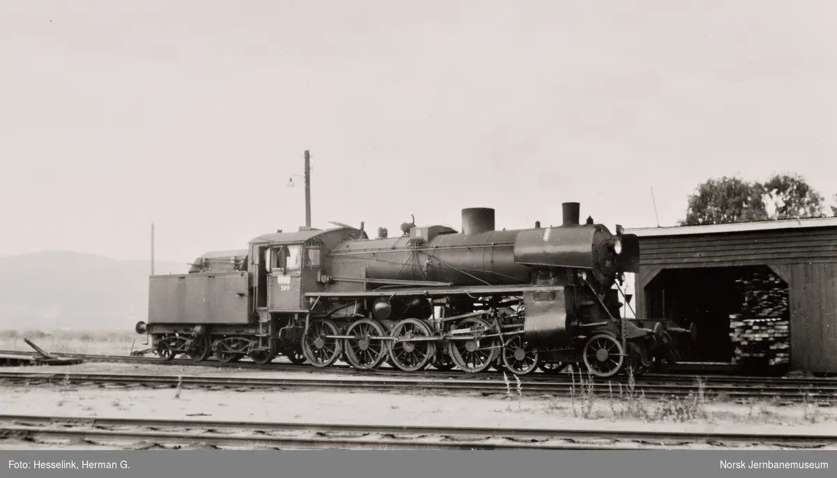 Damplokomotiv type 26c nr. 399 på Tynset stasjon