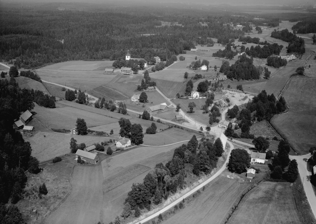 Flygfoto över Kållerstad i Gislaveds kommun, Jönköpings län. 1134/1963