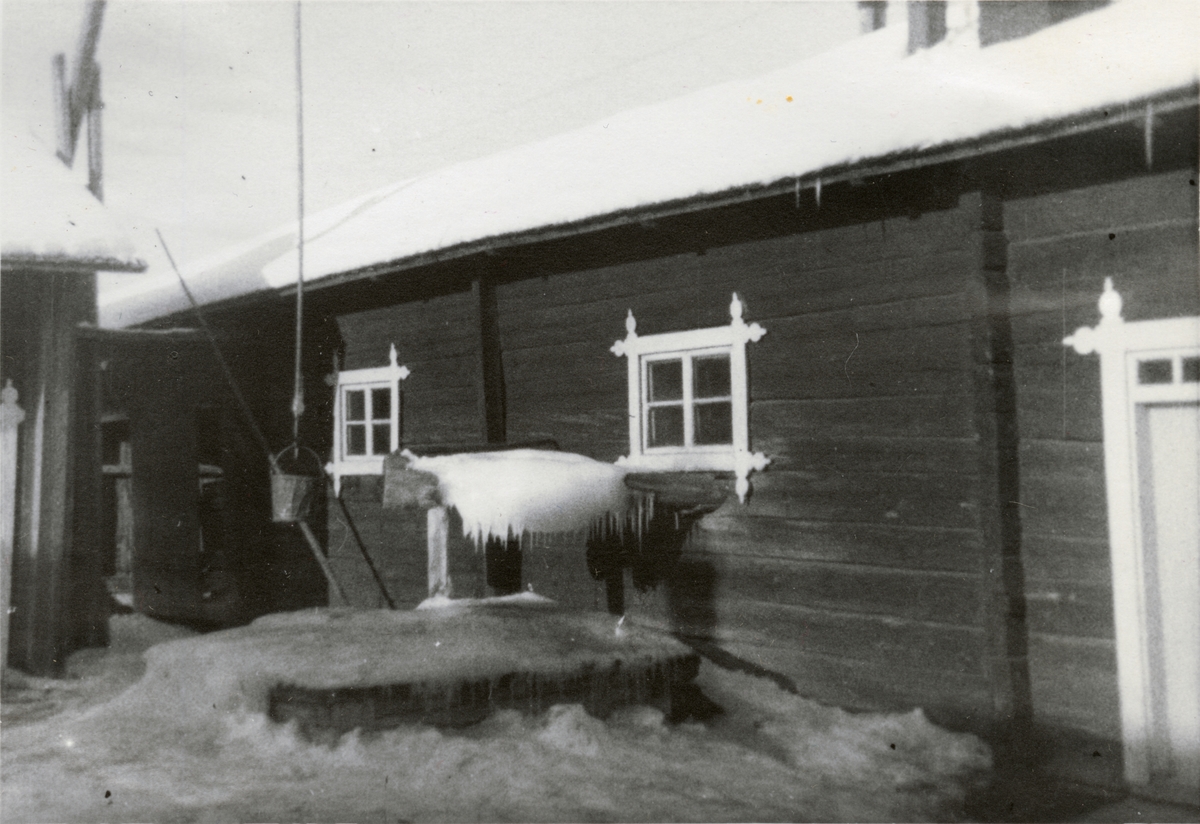 Text i fotoalbum: "Studieresa i Övre Norrland, mars 1940. Från Överkalix".