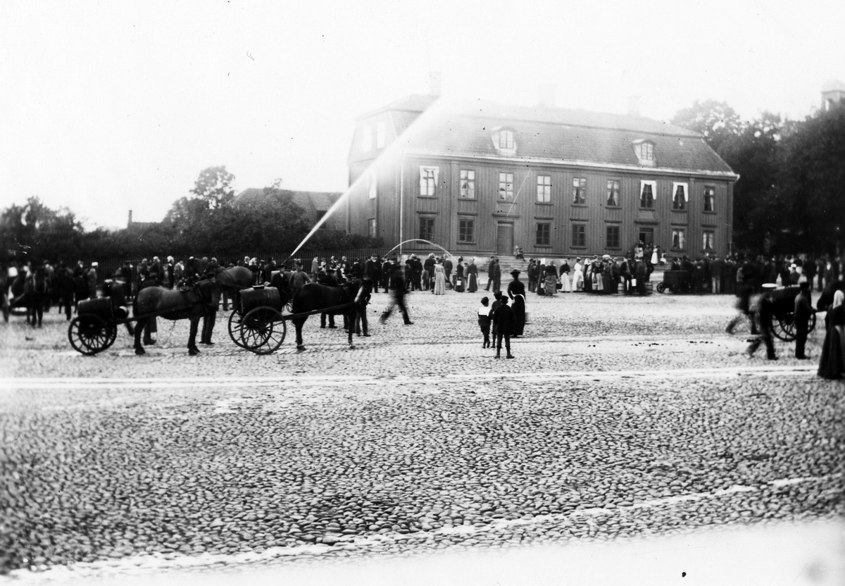 Sprutmönstring på Stora torget Kl. 17.30 oktober 1901.