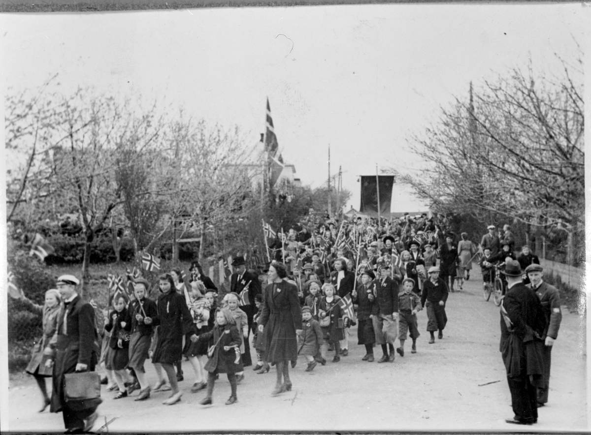 17.maitog på Ørlandet i 1945