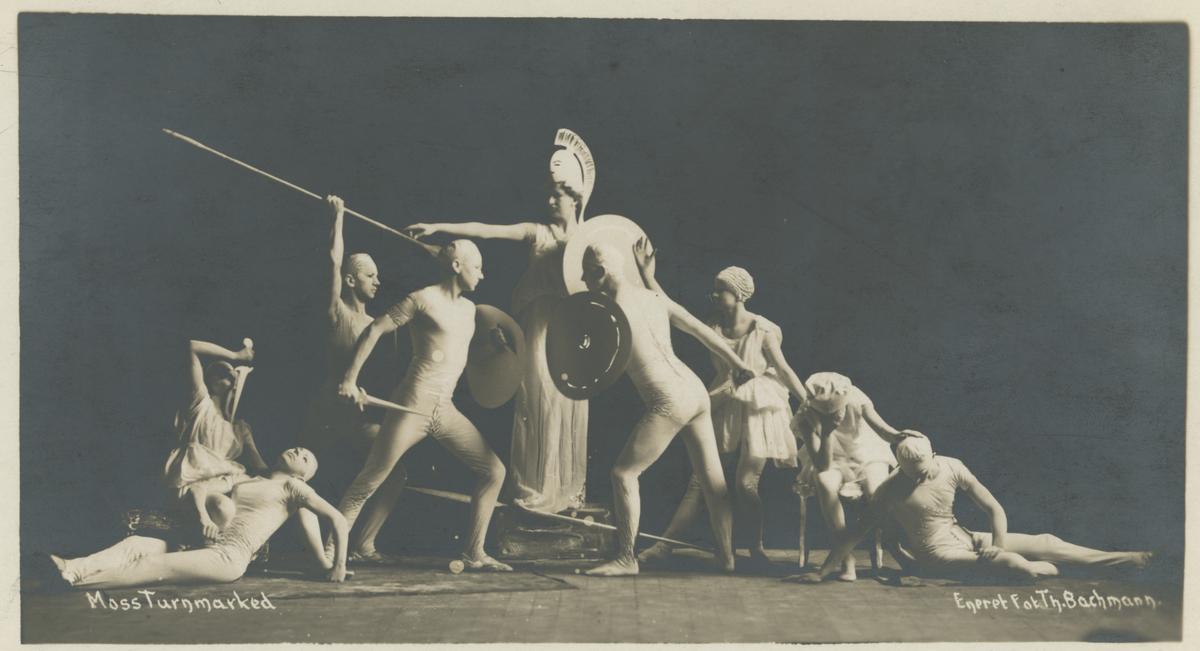 Fra Moss Turnforenings marked, 1910-20, tre bilder.
