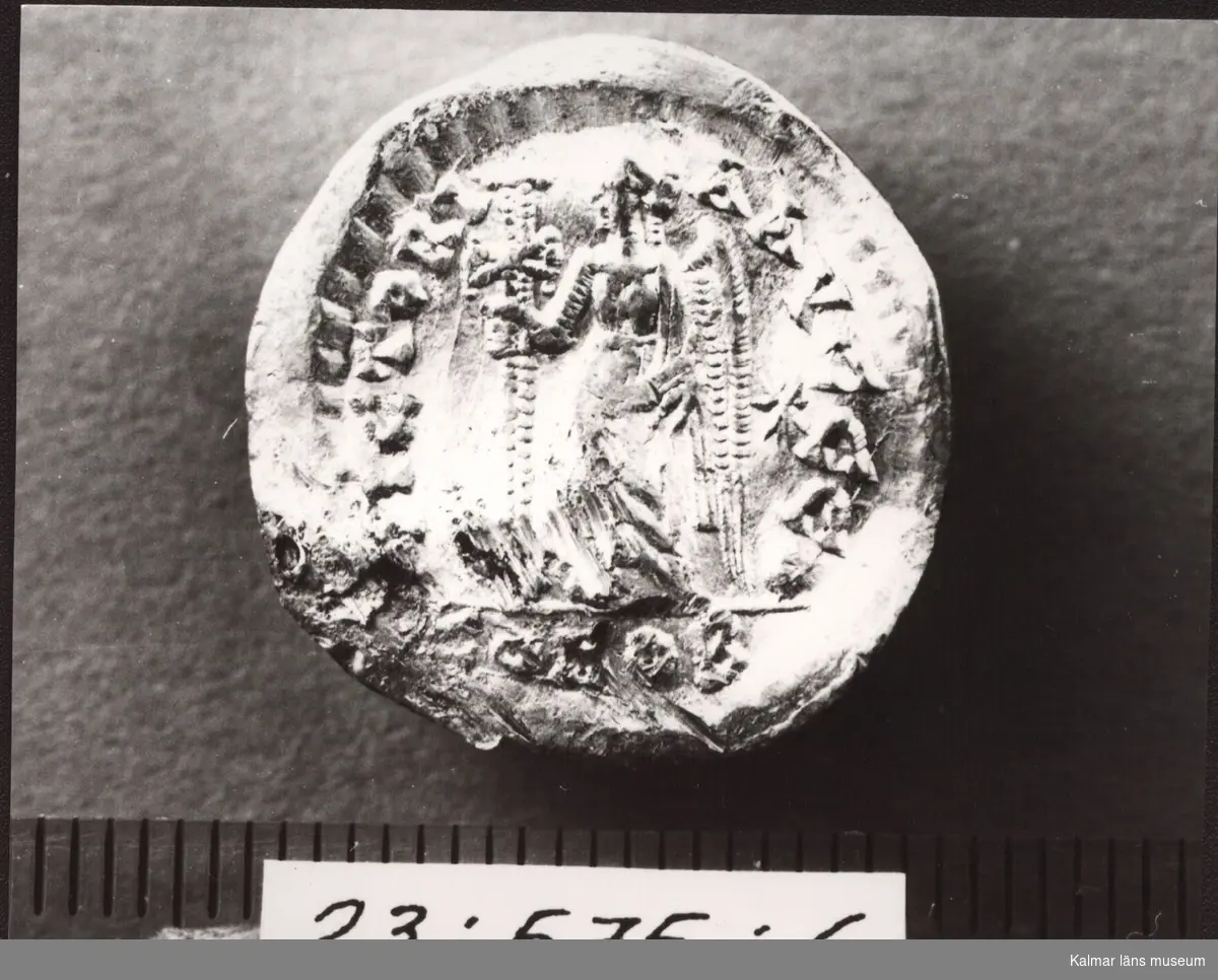 KLM 23575:6  Mynt, solidus, guld. Präglad för Leo I (457-474 e.Kr).