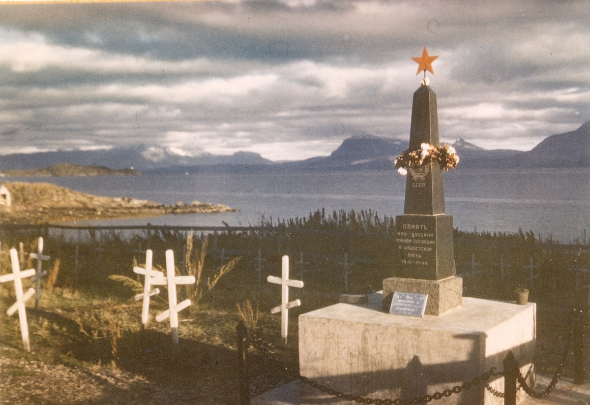 Minnesmerket over russefangene på Trondenes.