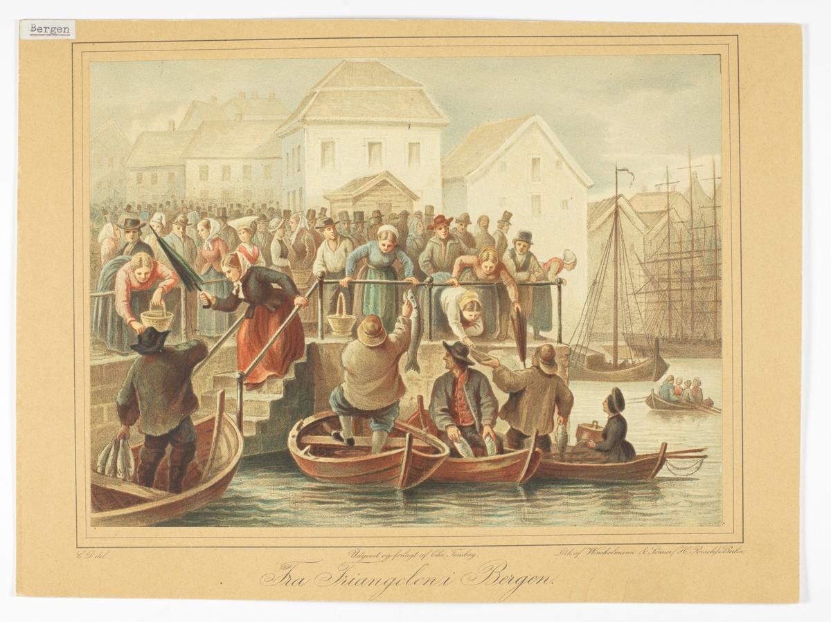 Litografi etter maleri av C. D. "Triangelen i Bergen". Fiskesalg ved brygga, båter, seilskuter og bebyggelse.