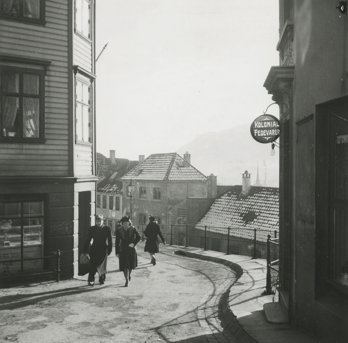 Bergen. Fjellgaten møter Nedre Blekeveien, ca. 1946.