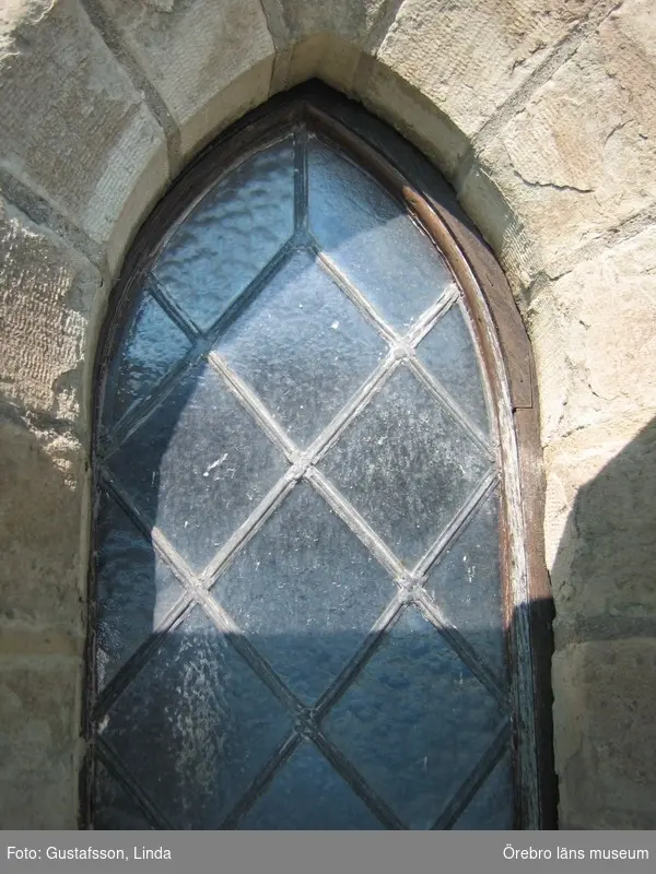 Renoveringsarbeten av tornfasader på Olaus Petri kyrka (Olaus Petri församling).
Fönster som ska renoveras, östra tornet.
Dnr: 2008.230.065