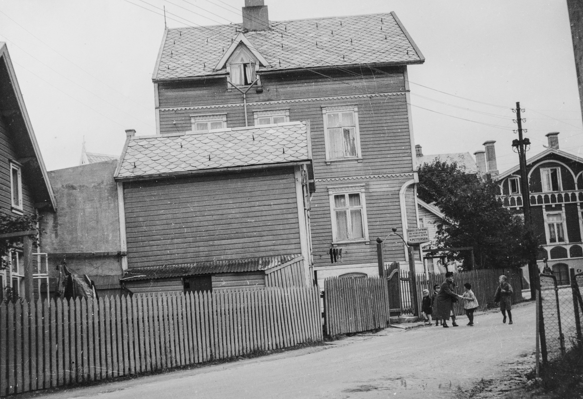 Djupaskarvegen sett mot nordøst, ca. 1938.
