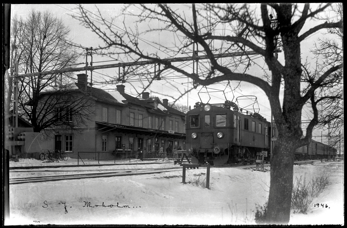 Moholms järnvägsstation