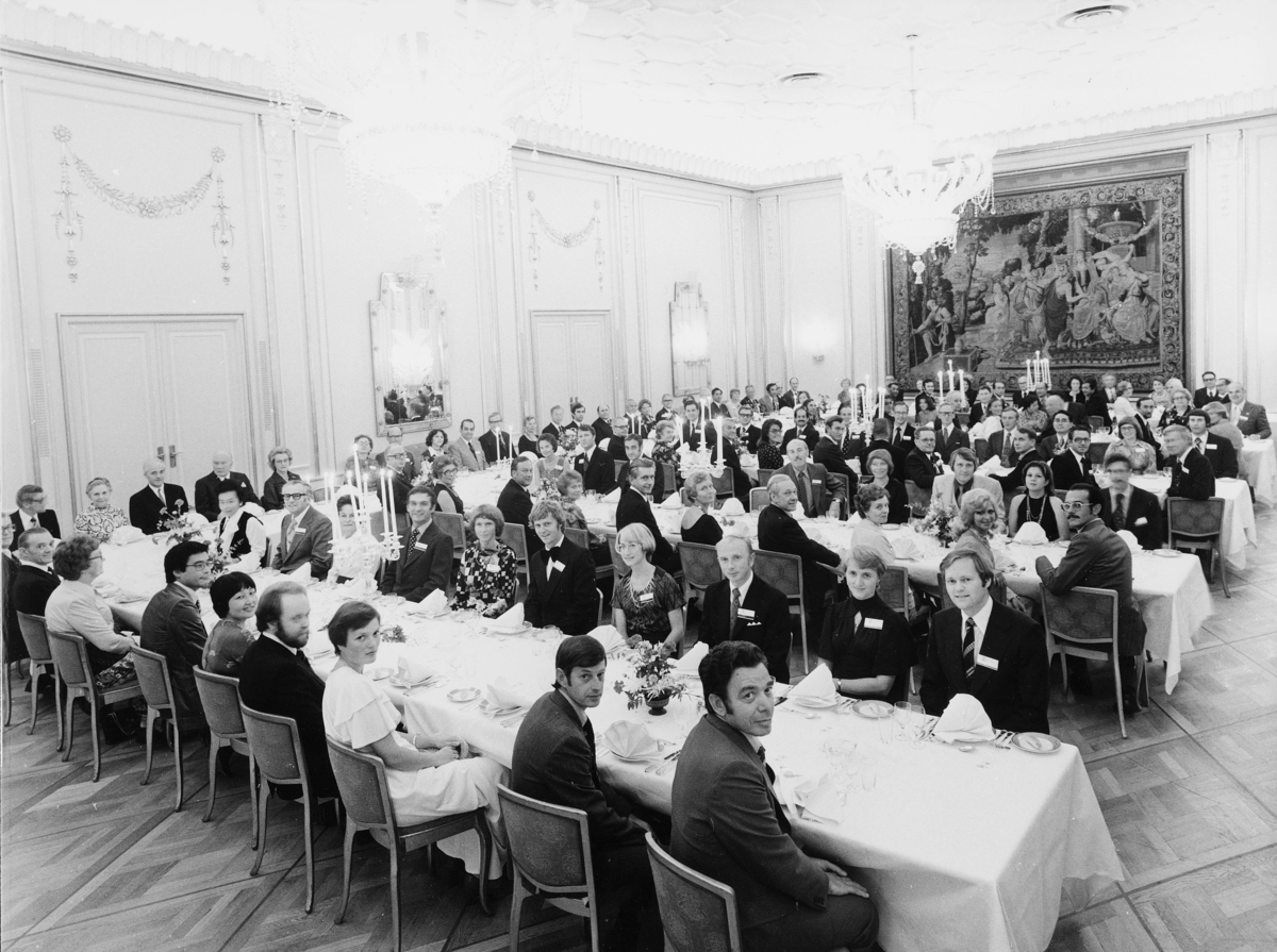 diverse, postkonferanse 1976, den 4. internasjonale postale mekaniseringskonferanse, middagsselskap, menn, kvinner