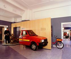 postmuseet, Kirkegata 20, utstilling, postbil, kjerre, posts