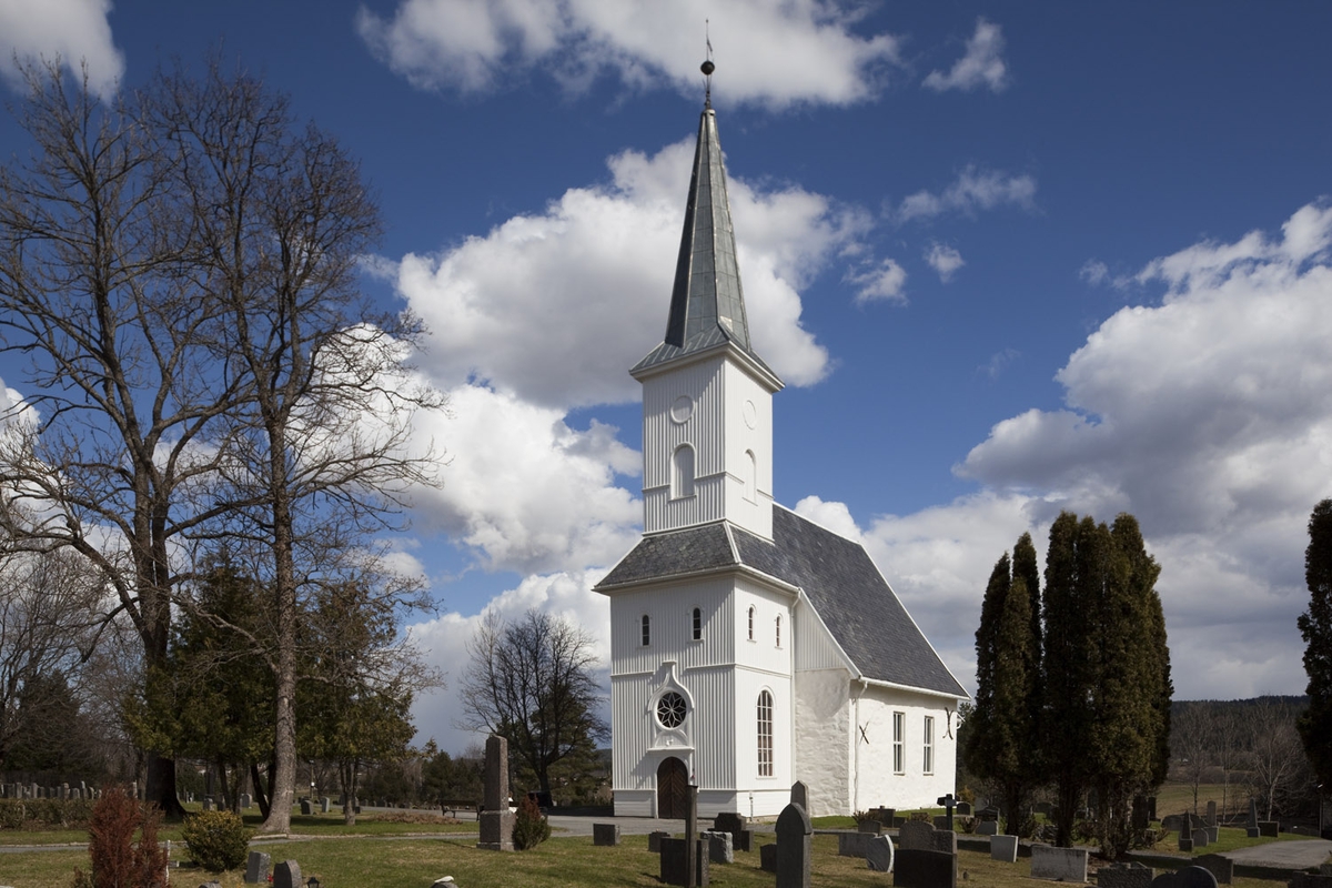 Lørenskog kirke - Akershusbasen / DigitaltMuseum