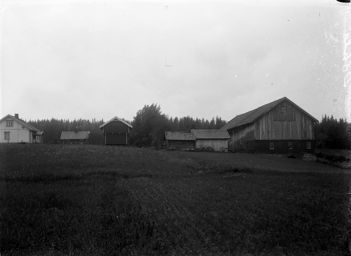 Døhli Nordre. Bilde tatt 1920-25. Eier på den tiden var Karl Opsahl, oldefar til Dag E Opsahl