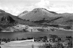 Daugstad mot Skorgedalen. .(NB: Bilde brukes kun etter avtal