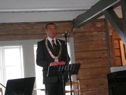 Åpningen av fjøsen på Nesset Prestegard.