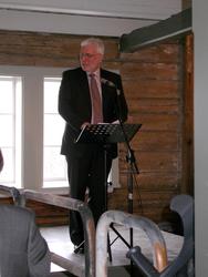 Åpningen av fjøsen på Nesset Prestegard.