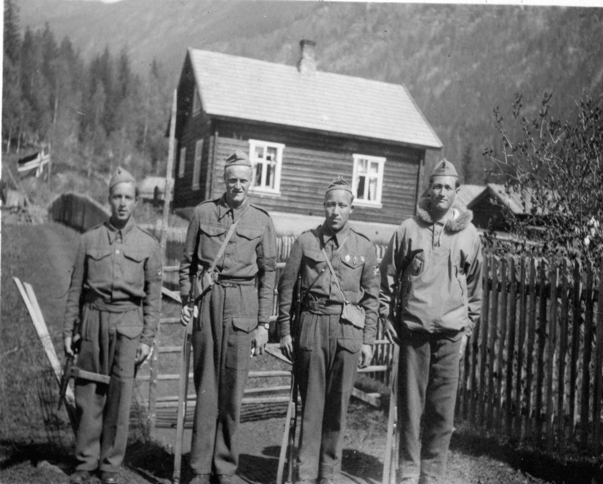 Heimevernsoldatar 1945.
Frå v.Knut Magnetun,Olav Storebråten,Ola Roe og Knut Eldbjør.