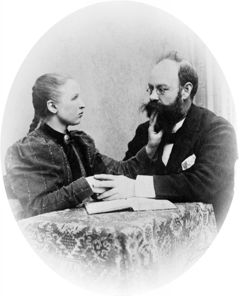 Hamar, Ragnhild Kaata (1873-1947) og døvelærer Elias Hofgaard (1856-1906), Døveskolen, undervisning av døve og blinde.
Ragnhild Kåta.