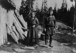 Portrett av Ola Andersen Marsfjell og konen Margrete, ca. 19