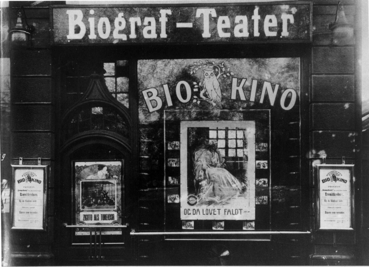 "Bio-Kino", Stortingsgata 14, Oslo. Kinoen åpnet 04.12.1911, ifølge anmeldelse i Morgenbladet. Fotografert 1912.