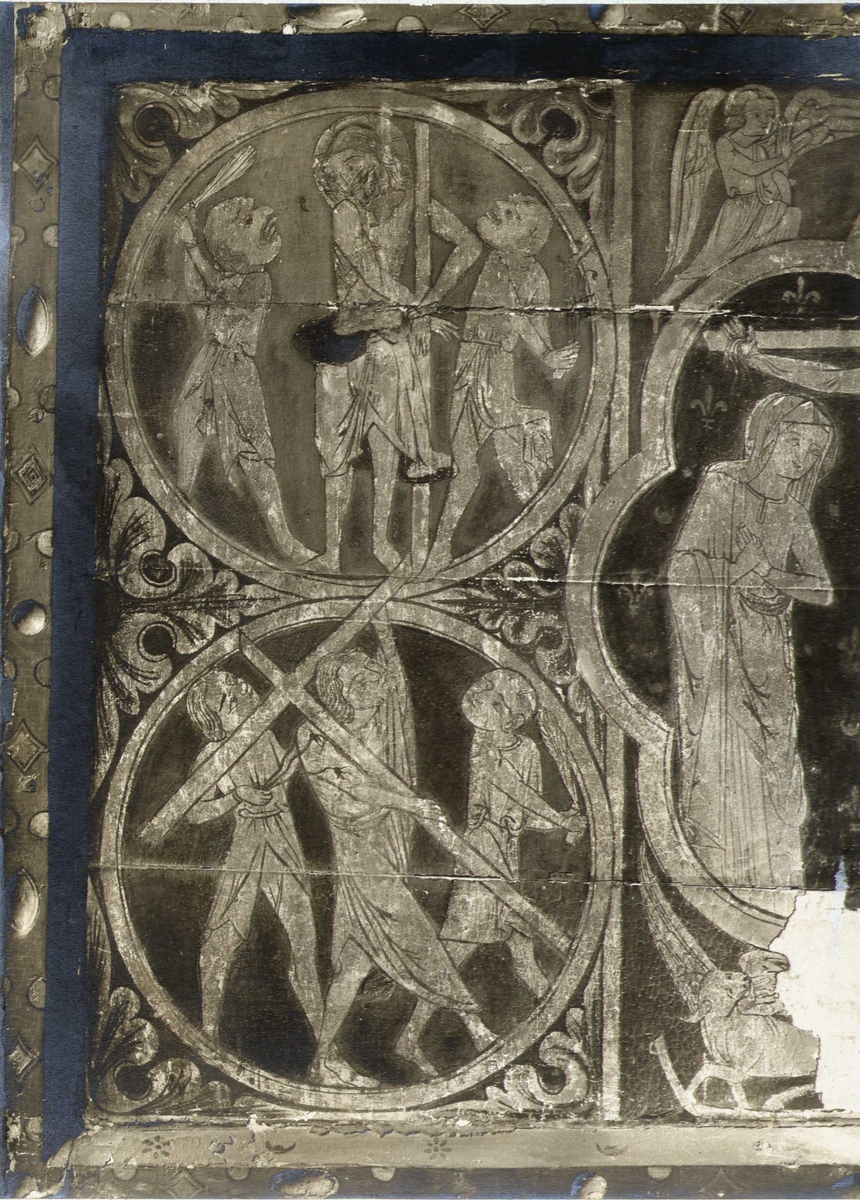 Del av antemensale fra nedrevne Hauge kirke, Lærdal, Sogn og Fjordane