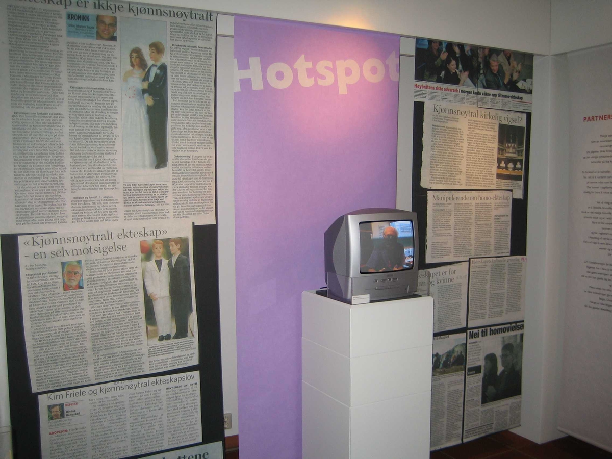 Hot Spot-utstillingen "Homoekteskap?" på Norsk Folkemuseum 10.11.2005