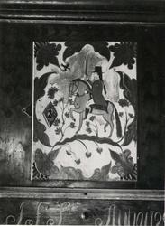 Detalj på hengeskap datert 1799, Oppdal, Sør-Trøndelag. Lære