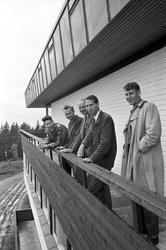 Serie. Fra Voksenåsen hotell, Oslo. De ansvalige for bygget.