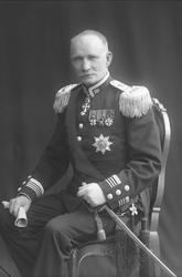 Portrett, Johan Lauritz Bull i uniform som oberst.