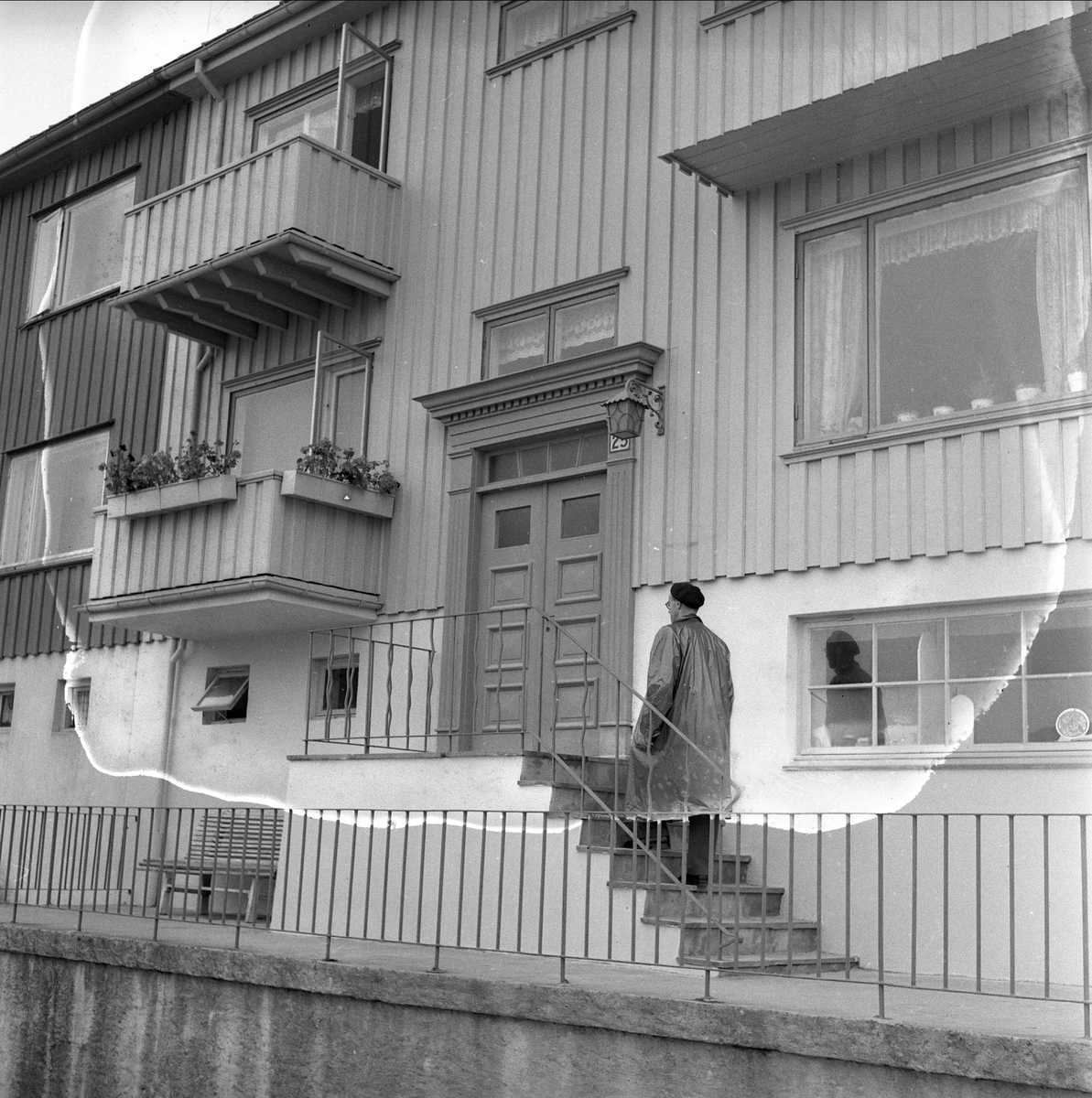 Kristisiansund, Møre og Romsdal, juli 1955. Boligblokk.