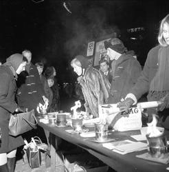 Fredsarbeid, Oslo, 12.12.1966, lysaksjon for Sør-Afrika.