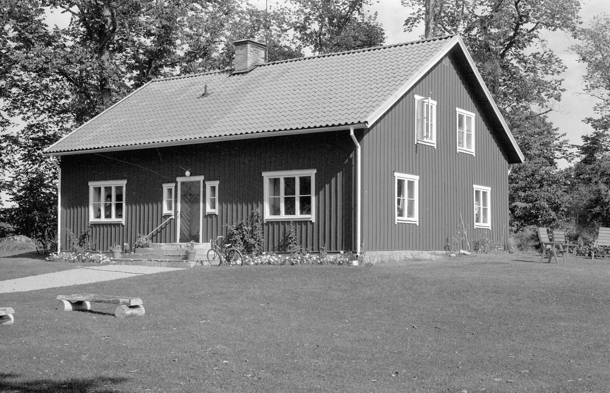 Bostadshus, Kiplingeberg 1:1 med flera fastigheter, Bälinge socken Uppland 1983