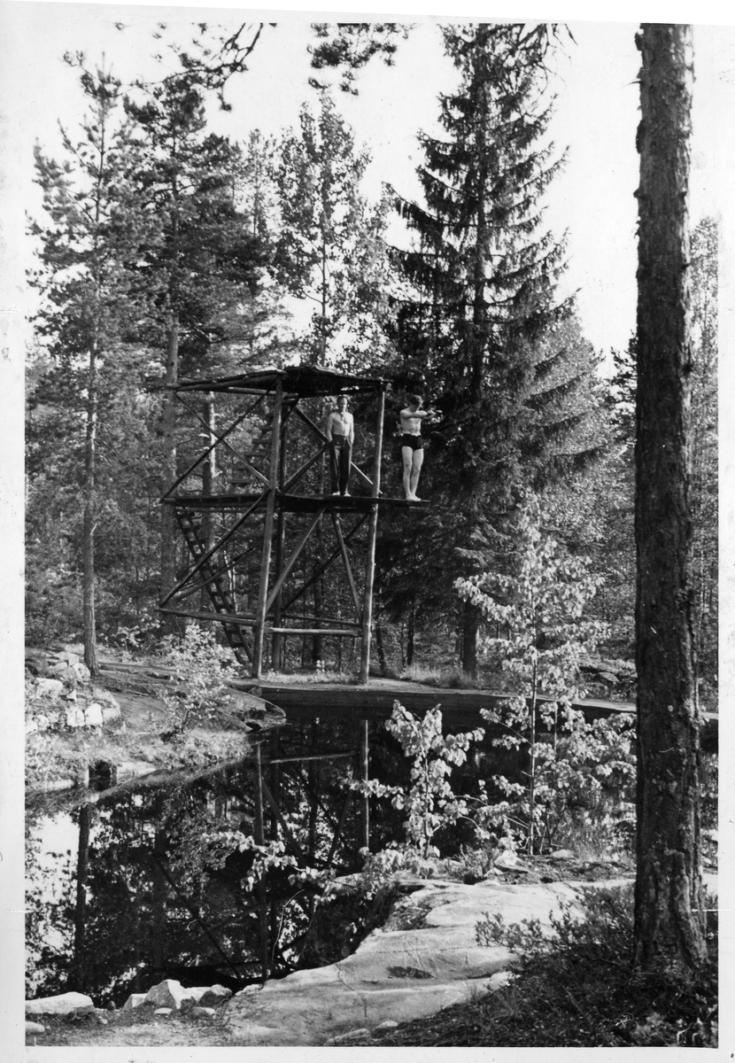 The diving tower at the Ruudhytta cabin.
