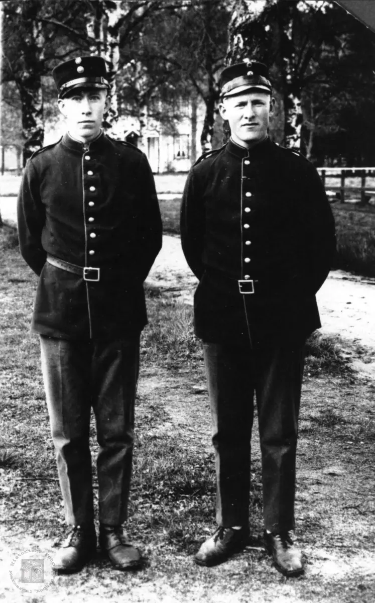 Uniform, Sigurd Sløgedal og Gunvald Gangså, Øyslebø.