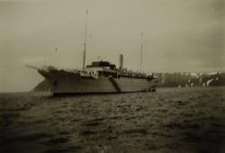 Turistskip på en fjord ?