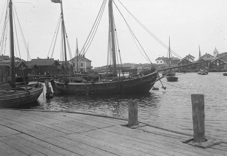 Sjöbåt vid Klädesholmen
