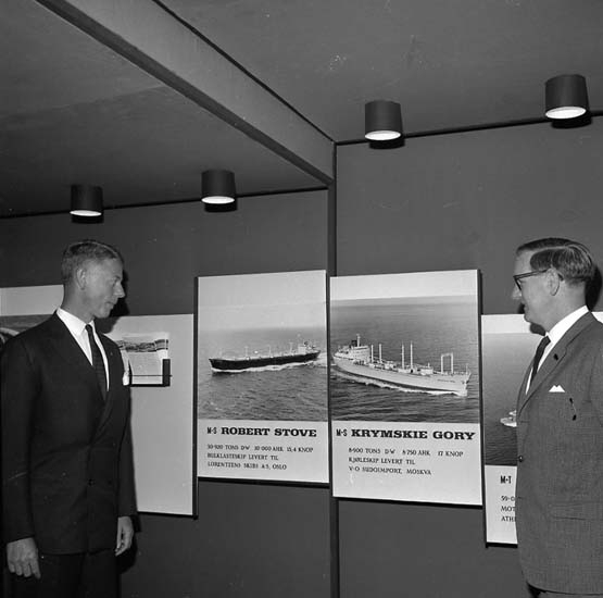Utställning om sjöfart i Oslo. Från vänster: Johan Schreil, Sven Öbo.