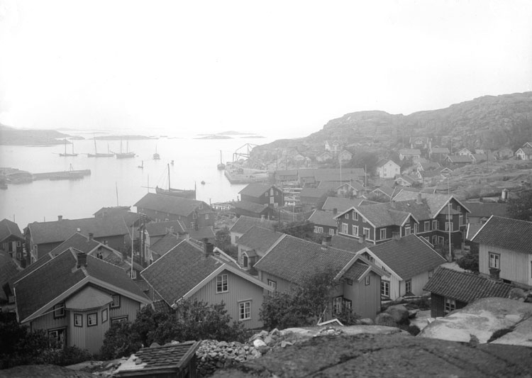Juli 1924. Hunnebostrand, en del av samhället.