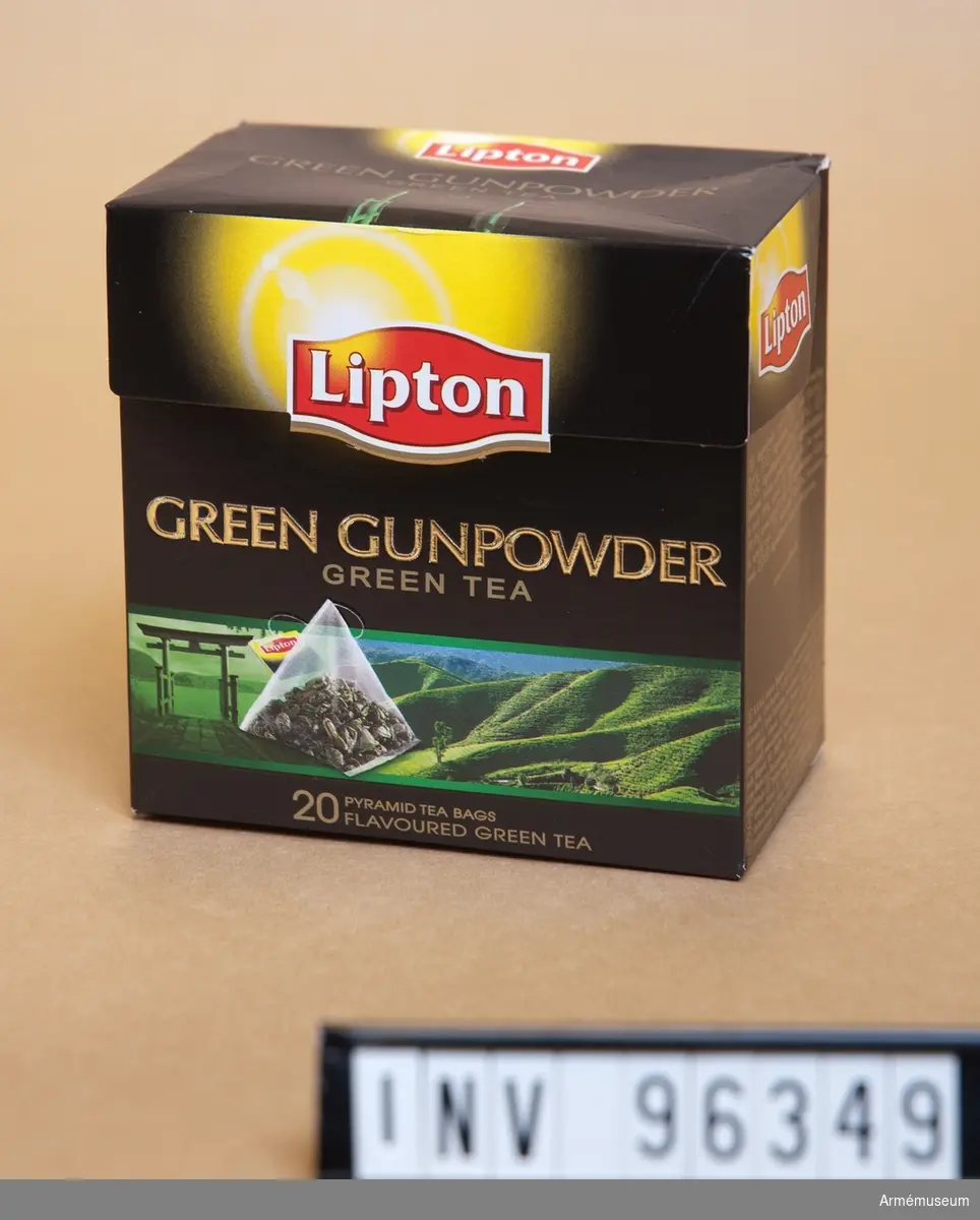 Té i pappersförpackning av märket Lipton smaken "Green gunpowder".