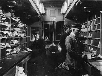 Interiör av postkupé, 1904.