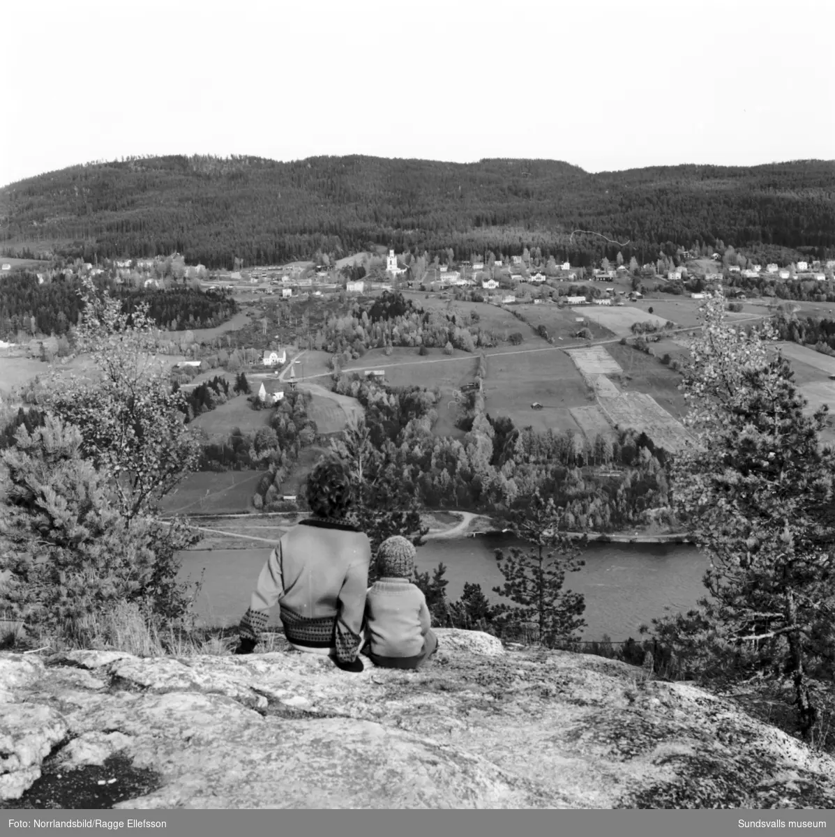 Utsikt från Vättaberget i Liden.