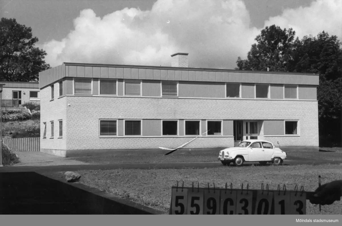 Byggnadsinventering i Lindome 1968. Fagered.
Hus nr: 559C3013, t. yrkesskolan.
Benämning: skola.
Kvalitet: mycket god.
Material: sten, kalksand.
Övrigt: tre byggnader.
Tillfartsväg: framkomlig.
Renhållning: soptömning.